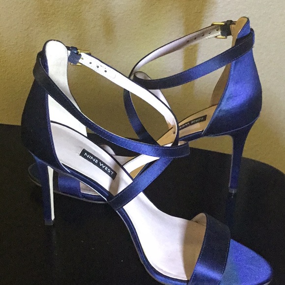NINE WEST, Sandals (10 1/2) US. Sizes, blue ❤️ - Picture 3 of 5